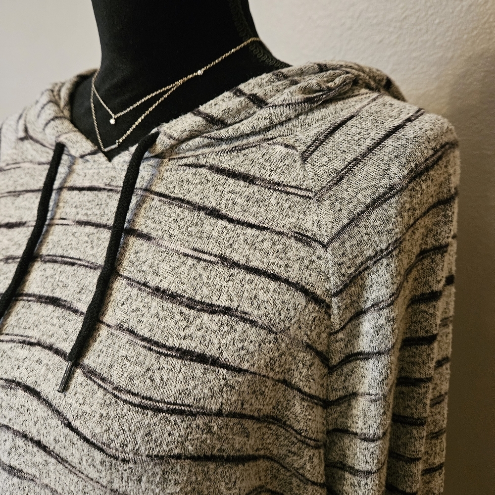 Mossimo women's medium gray and black hoodie - Picture 6 of 6